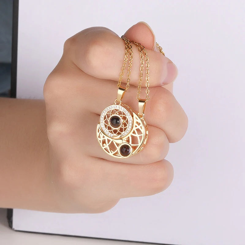 Sun Moon Shape Couple Personalized Necklaces Wedding Birthday Jewelry Languages I Love You Projection Pendant Necklace Gifts